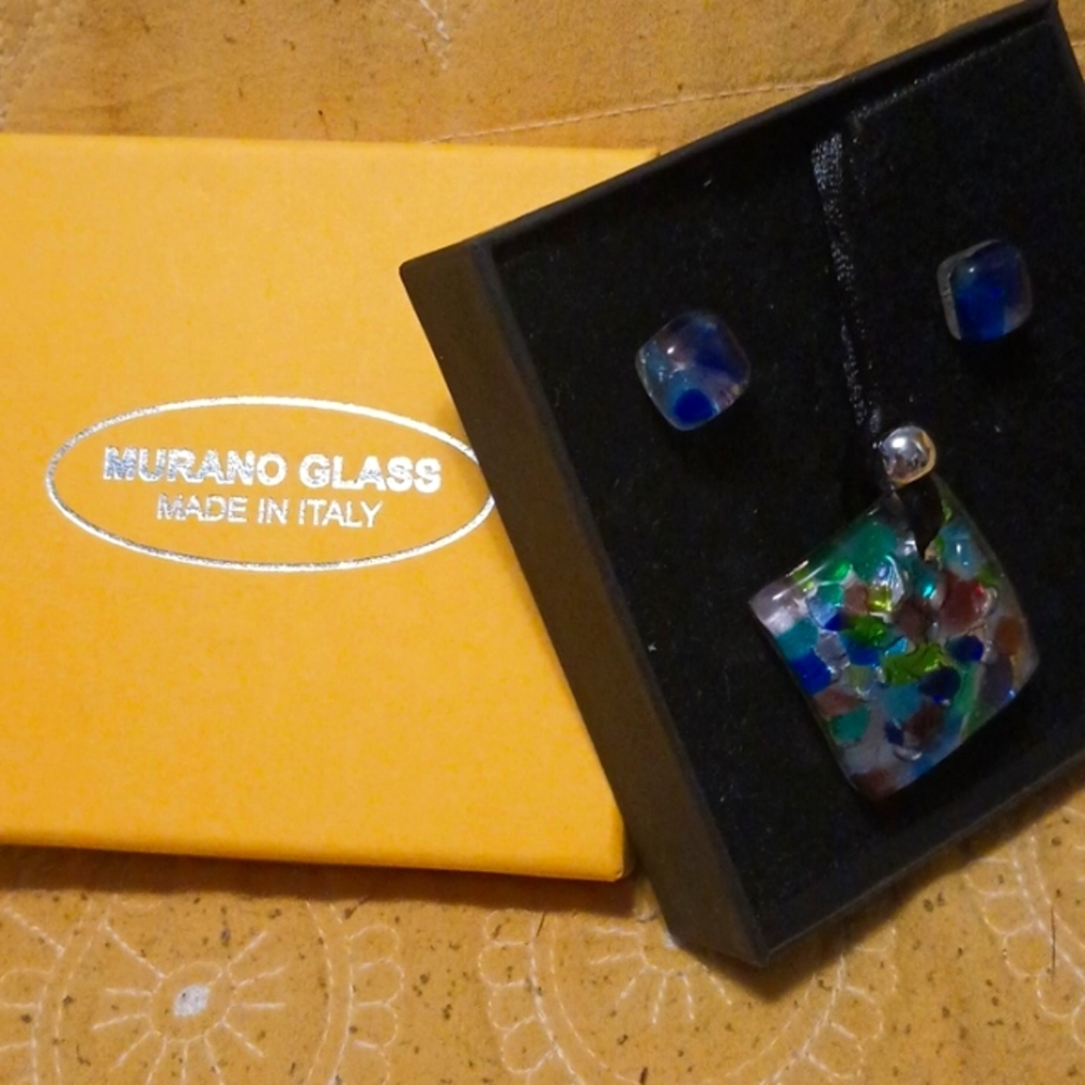 Necklace and earrings by Murano glass